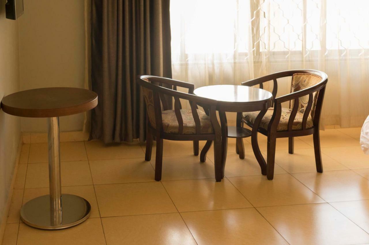 Easy View Hotel Mbarara Extérieur photo